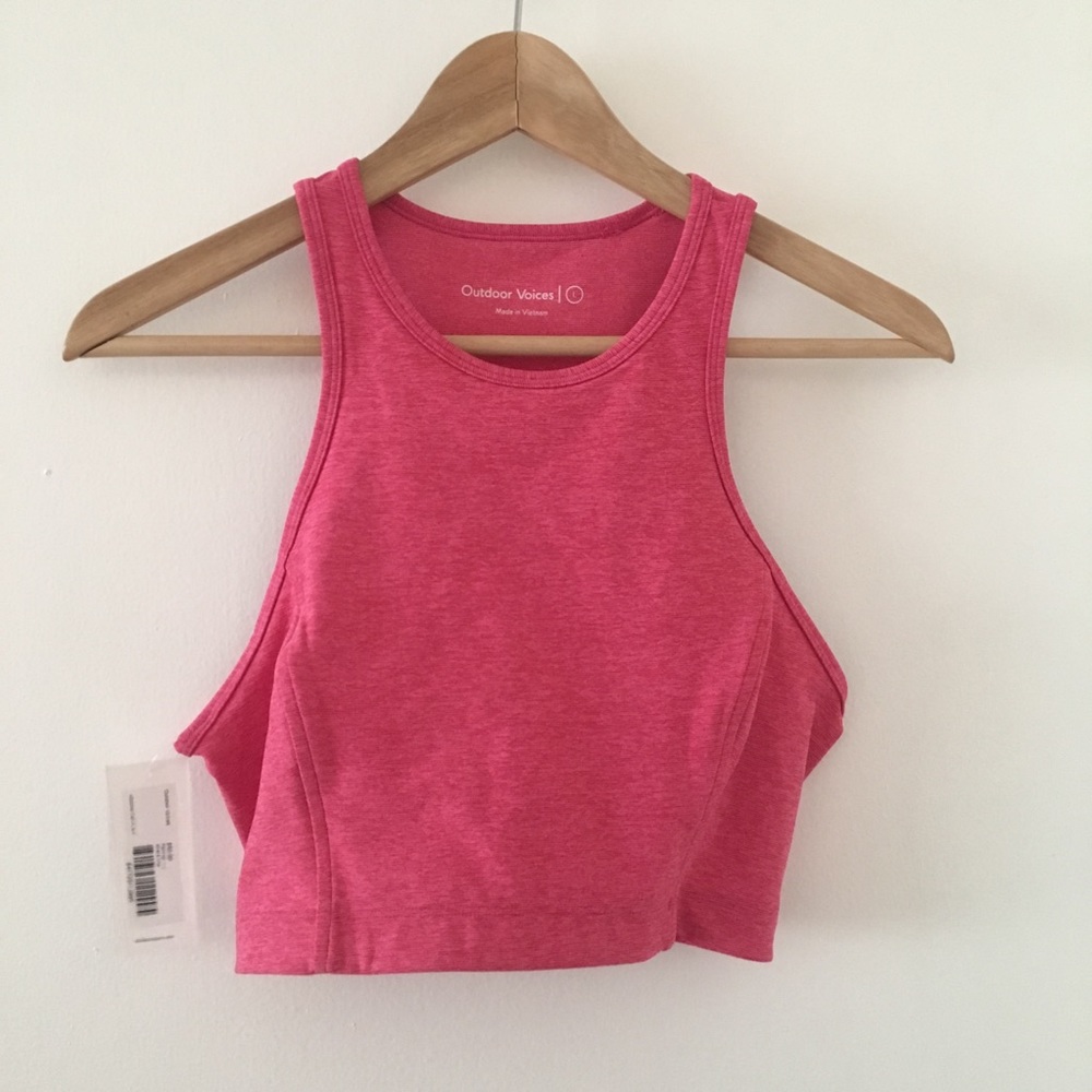 outdoor voices athena crop in flamingo size large